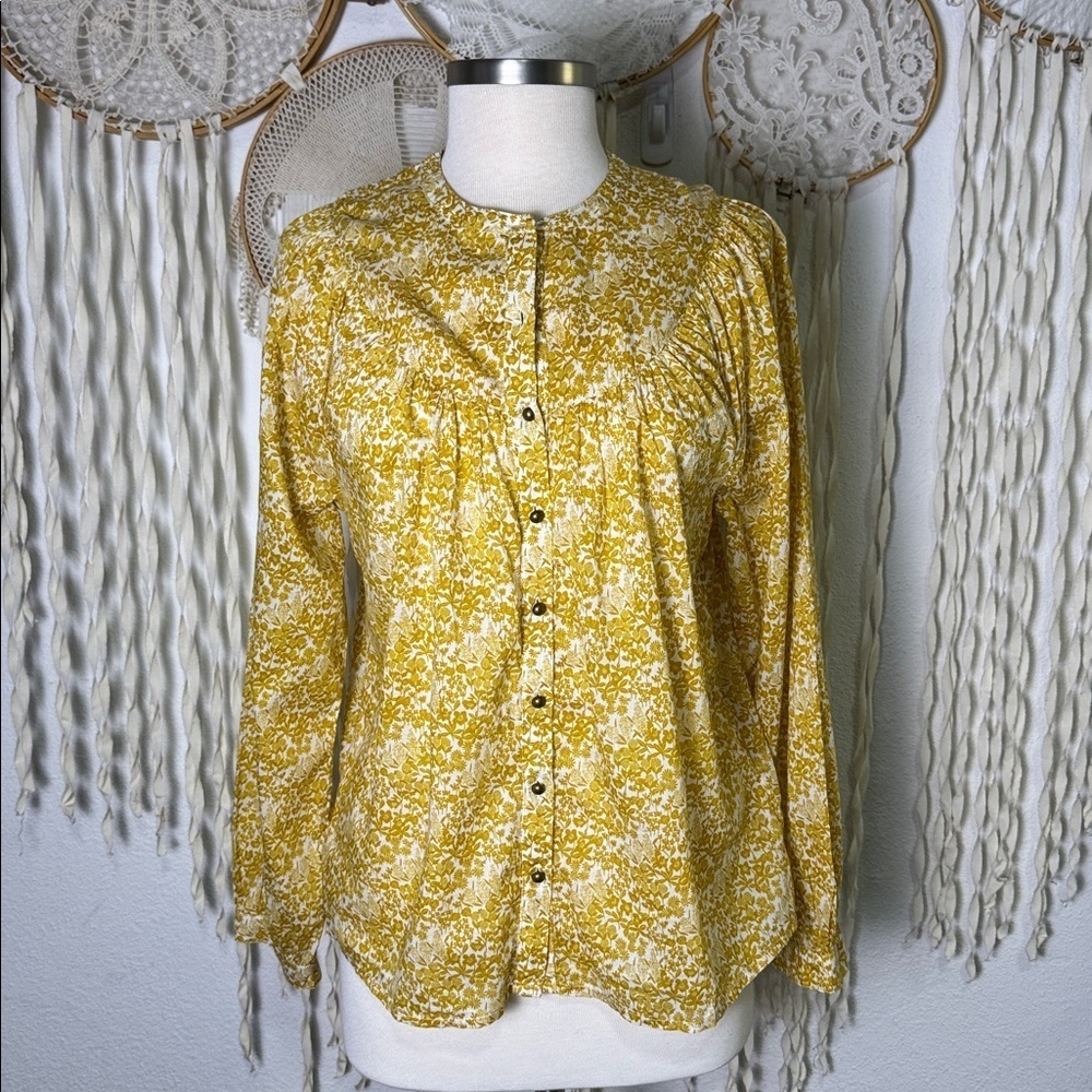 Garnet Hill Organic Cotton Long Sleeve Button Down Wheat and Cream Floral 8